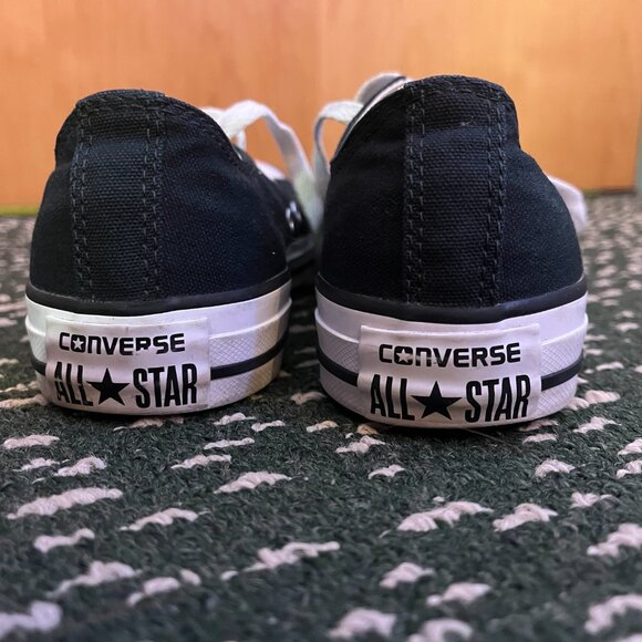 Low-top All Star Converse - Picture 5 of 5